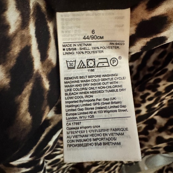 Banana Republic Leopard Print Midi Dress
Size 6 - Picture 12 of 12